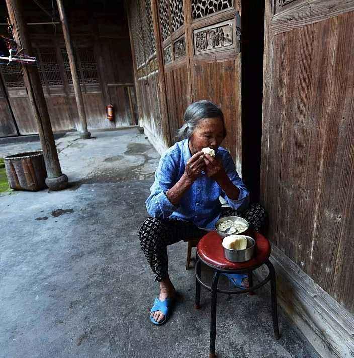 天天付pos机怎么样，天天付pos机费率低吗