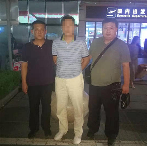 在现代社会中，POS机已经成为了商业交易中不可或缺的一环。它不仅方便了消费者的购物体验，也为商家提供了便捷的收款方式。然而，随着支付安全意识的提高，越来越多的商家开始使用字母密码作为POS机的登录凭证。那么，如何输入字母密码呢？本文将为您详细介绍