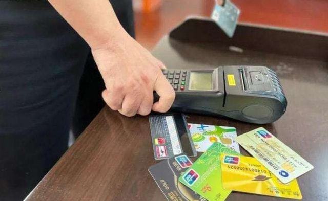 揭秘餐饮证被滥用办理POS机的现象