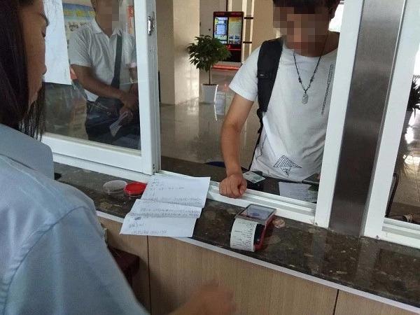 办理POS机，企业是否必须到开户行？