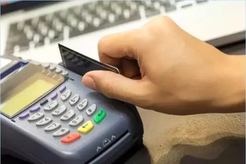 私自办理其他企业POS机是否违法？