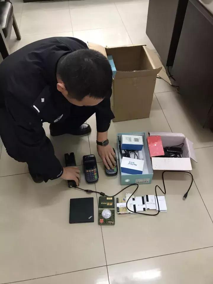 轻松开启金融新旅程免费办理信用卡及POS机，让您的财富增长不再难！