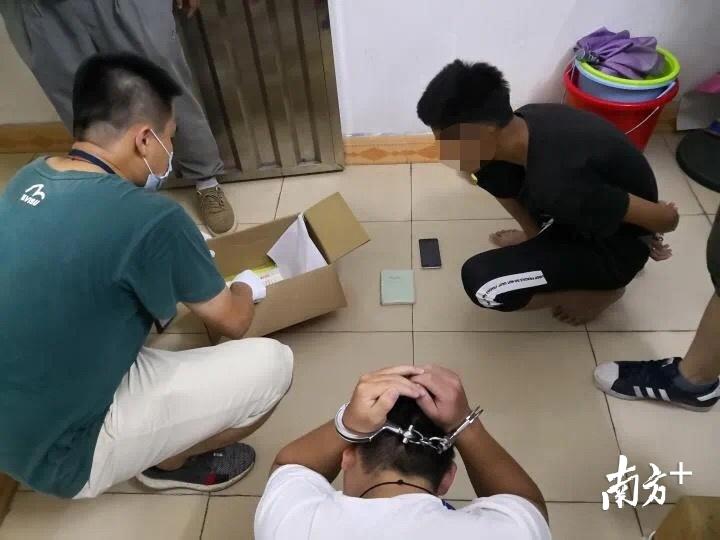 东莞POS机办理中心，一站式解决方案，让您的商业支付更便捷